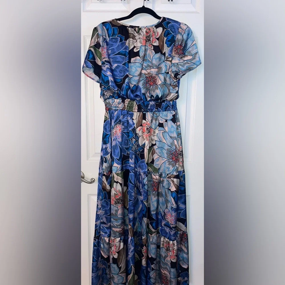 Nicole Miller Blue and Pink Floral Maxi Dress Large - Picture 4 of 4